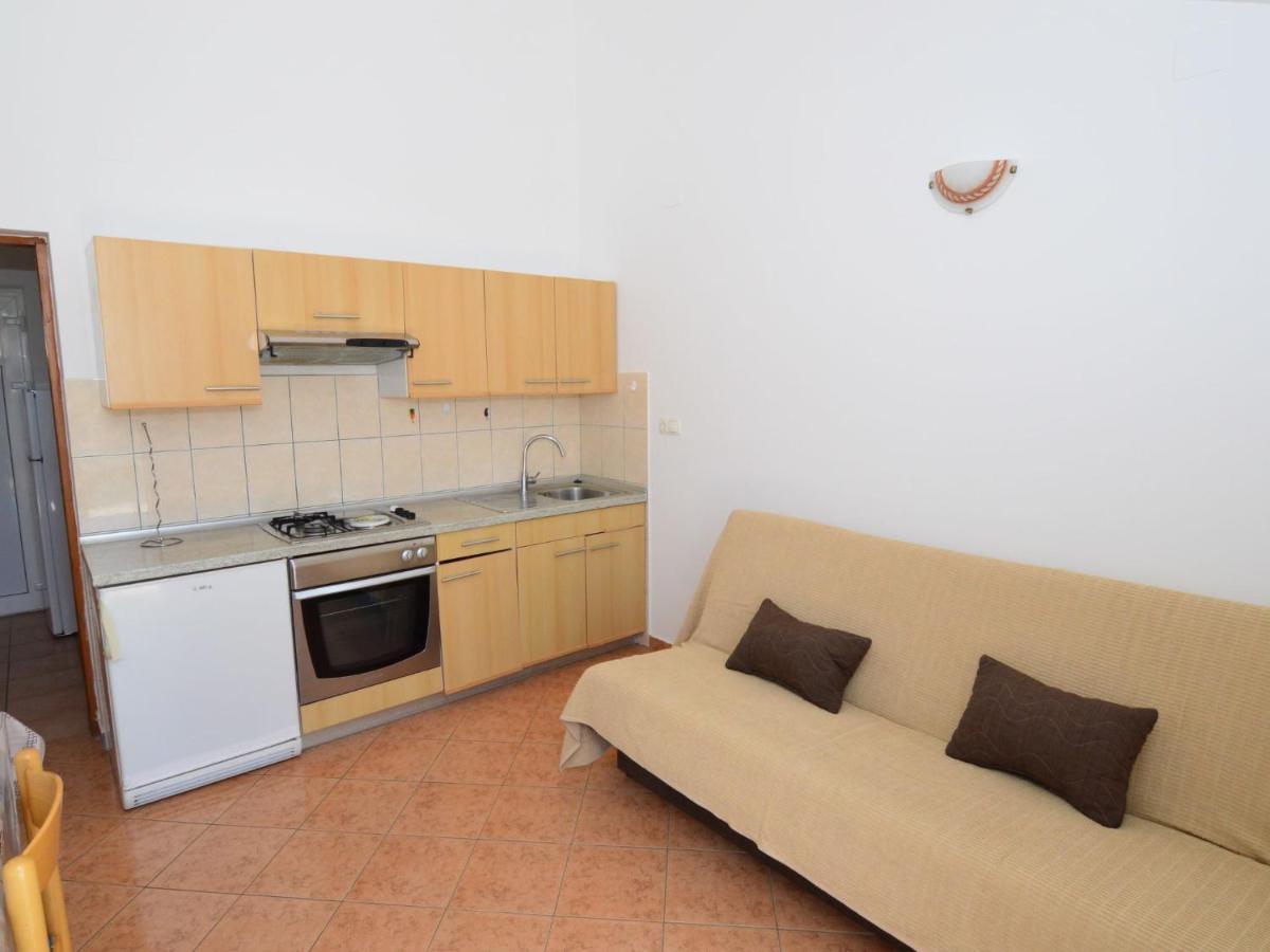 Apartment Buda - Hvr216 By Interhome Basina Exterior photo